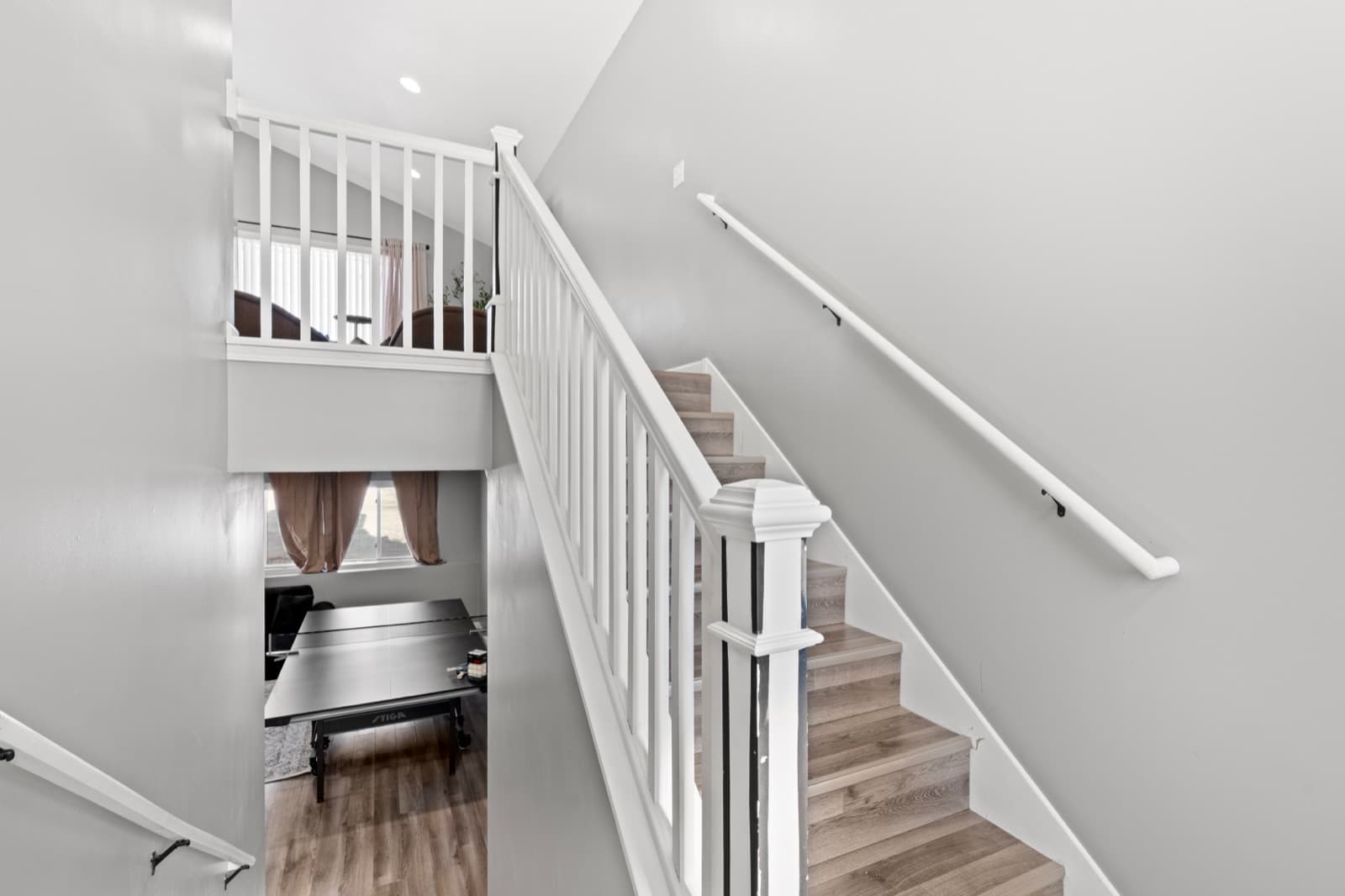 Sturdy railings throughout